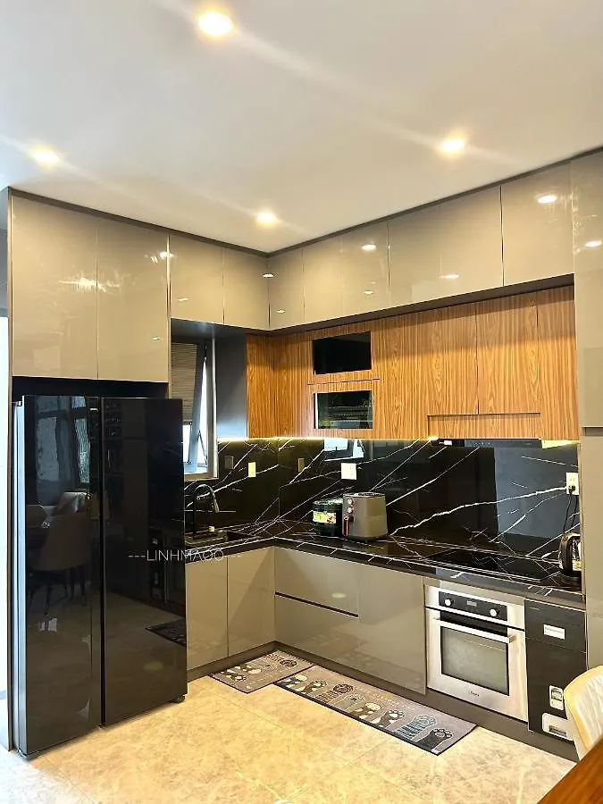 Khanh Nguyen Luxury, Fully Furnished Studio Apartment With Street View Ho Chi Minh City
