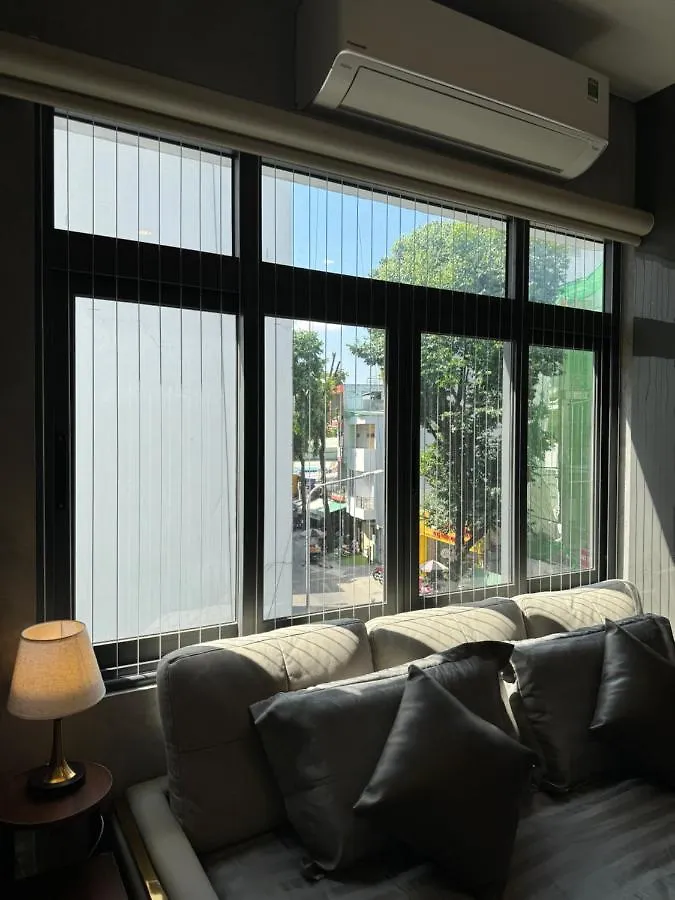 Khanh Nguyen Luxury, Fully Furnished Studio Apartment With Street View Ho Chi Minh City Vietnam